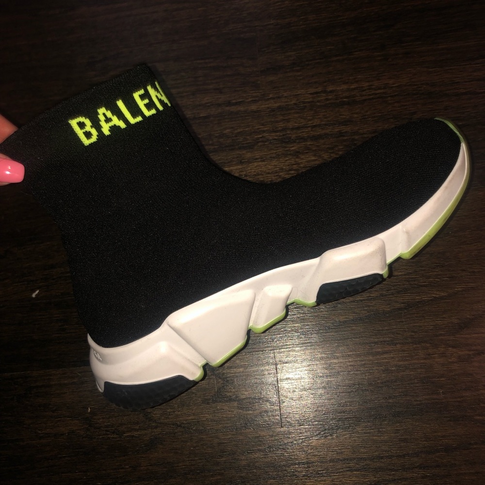 BALENCIAGA FOR SALE ****** AUTHENTIC Size 8